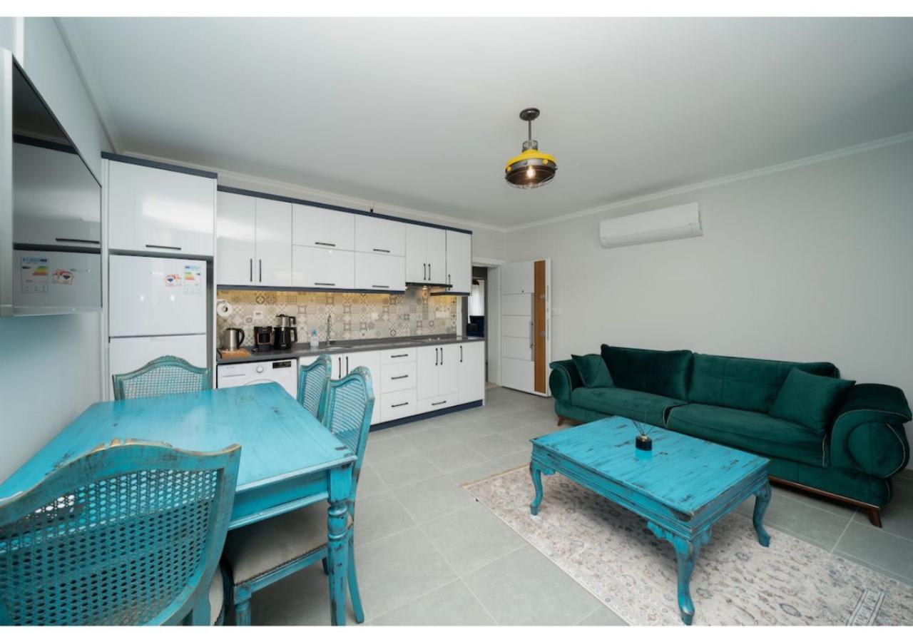 Only Blue Rhapsody Aparthotel Гьочек Екстериор снимка