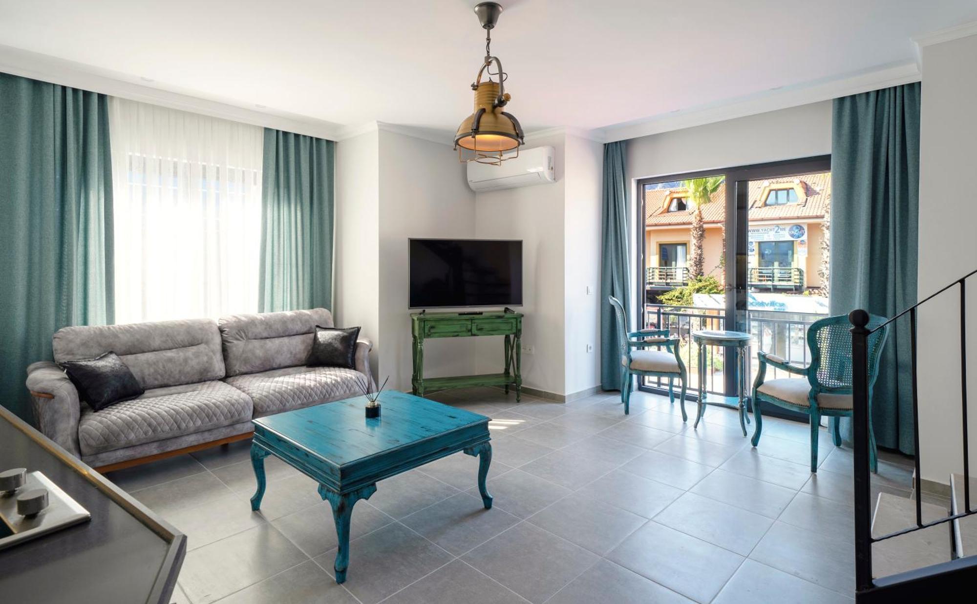 Only Blue Rhapsody Aparthotel Гьочек Екстериор снимка